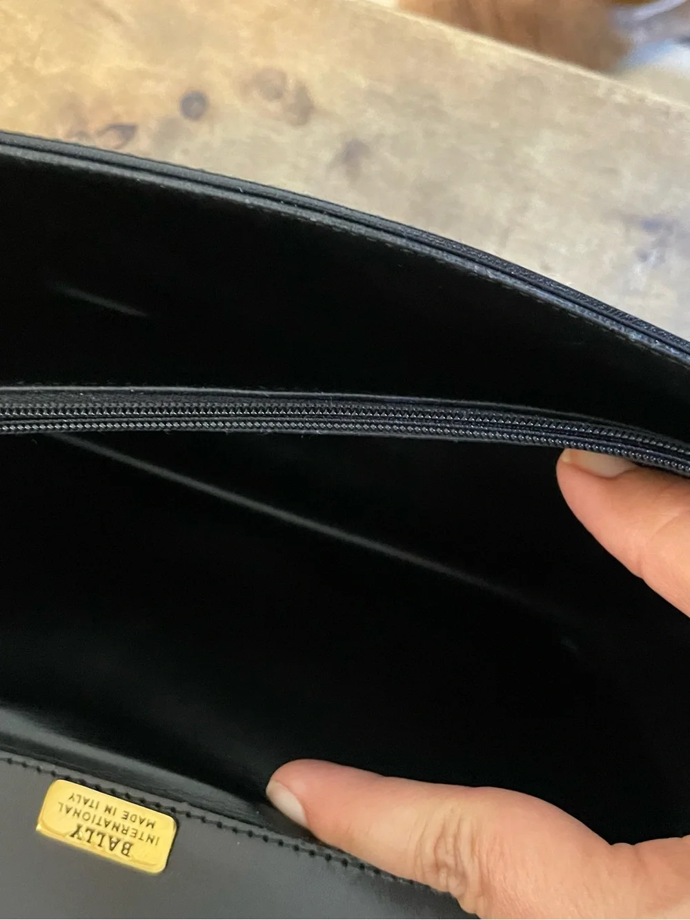 🖤Vintage Bally Italian Leather Crossbody